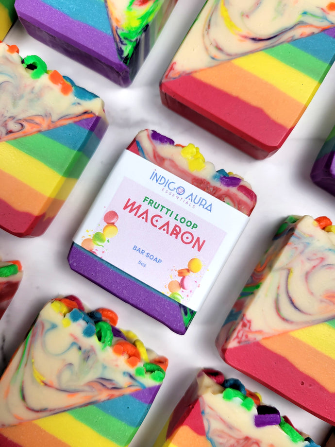 Frutti Loop Macaron